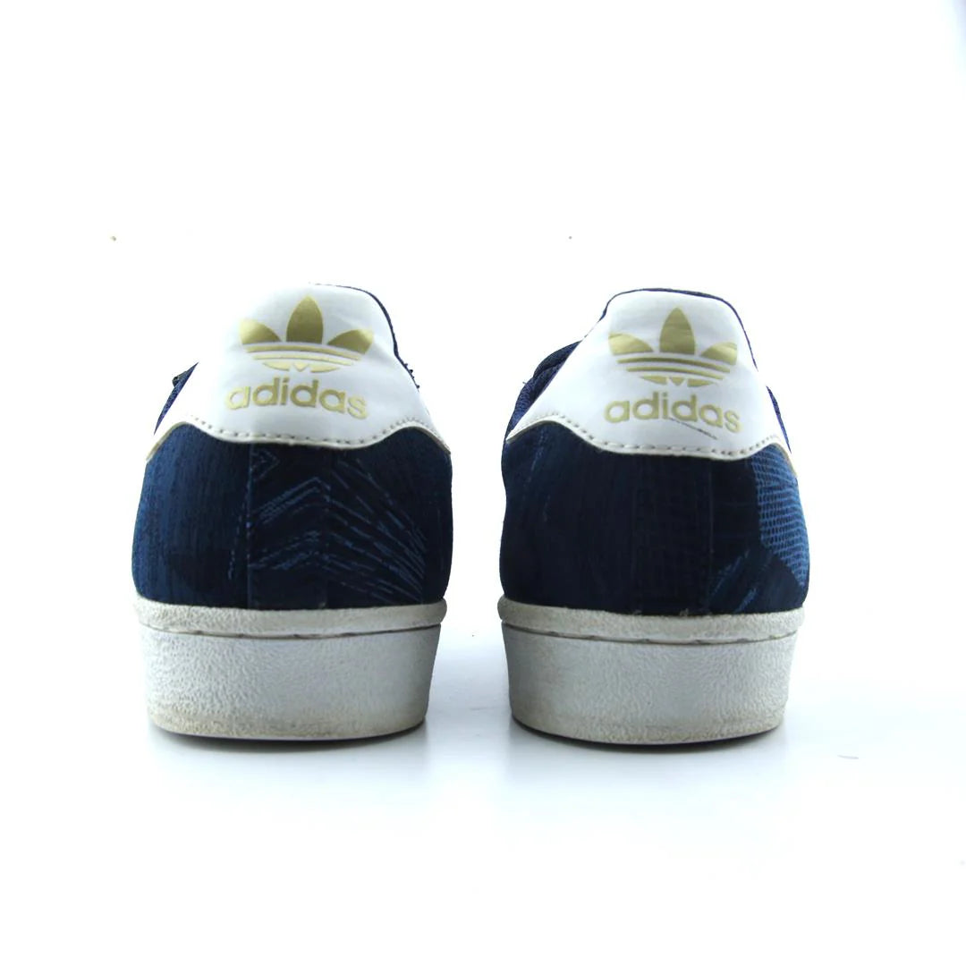 SUPERSTAR