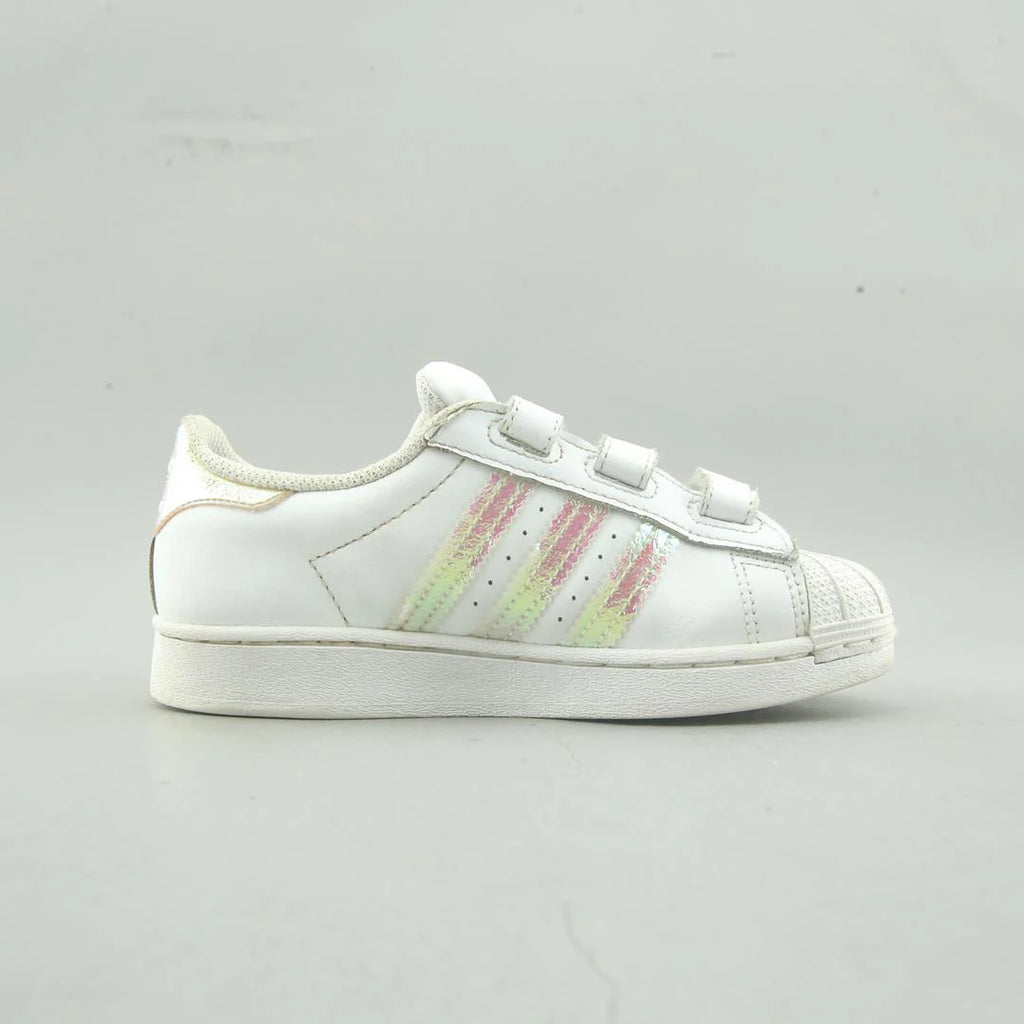 SUPERSTAR