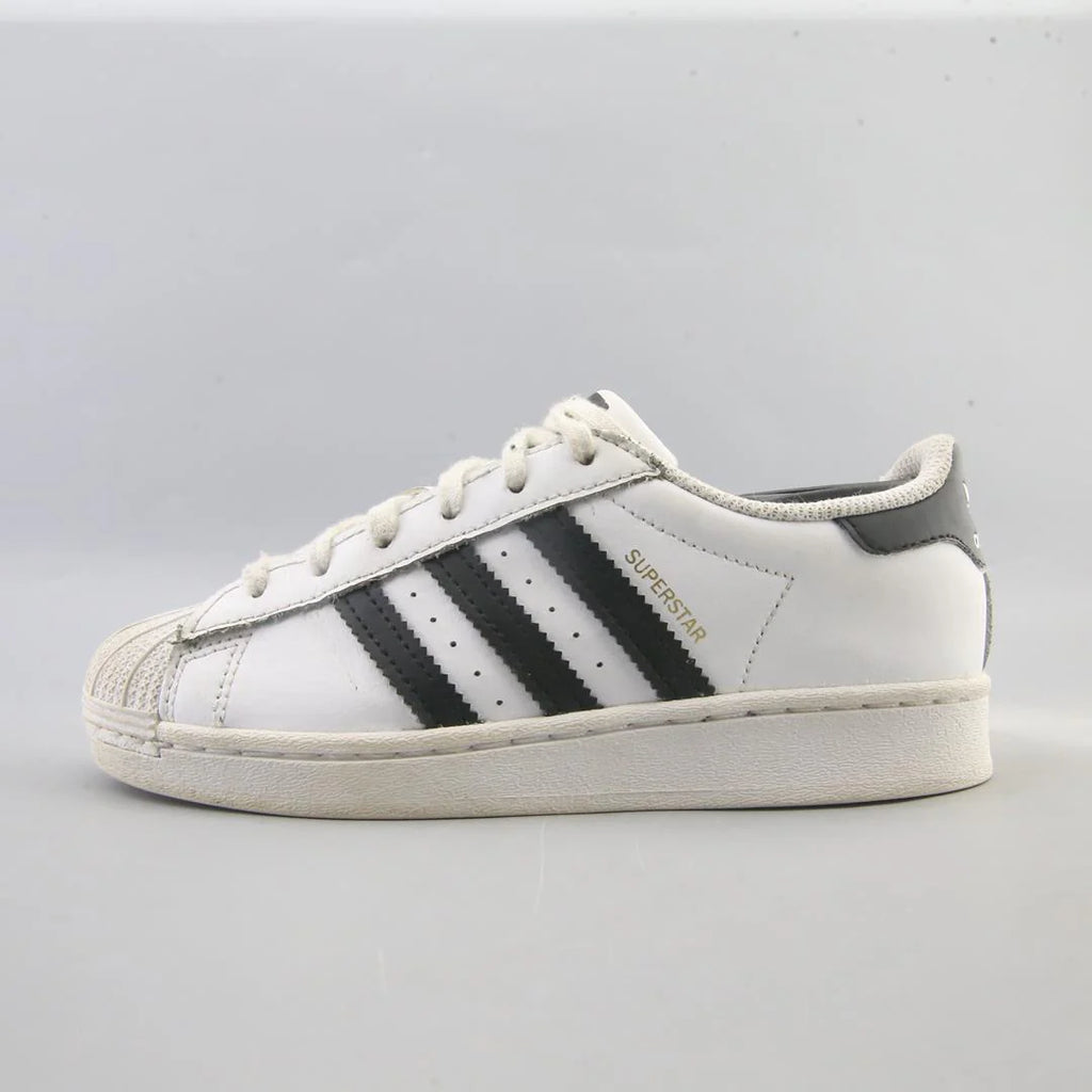 SUPERSTAR