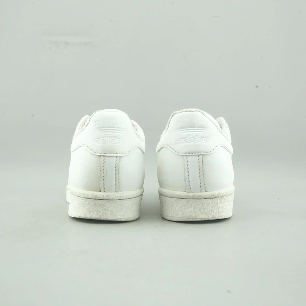 SUPERSTAR