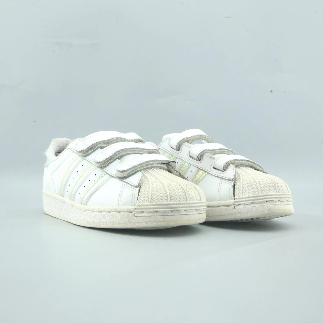 SUPERSTAR