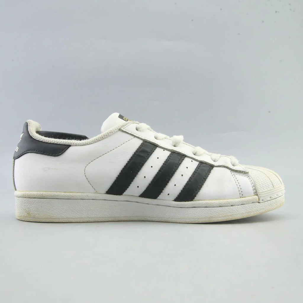SUPERSTAR