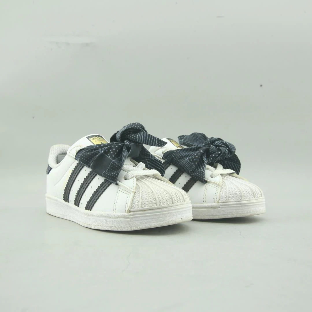 SUPERSTAR