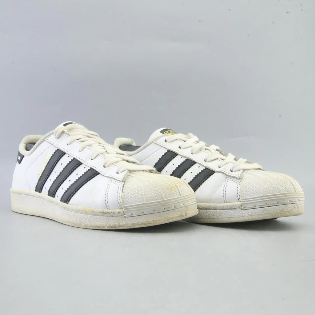 SUPERSTAR