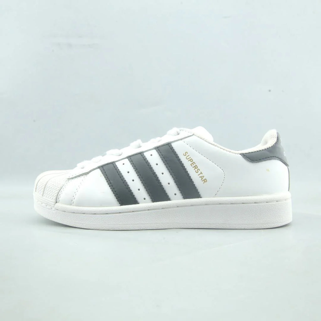 SUPERSTAR