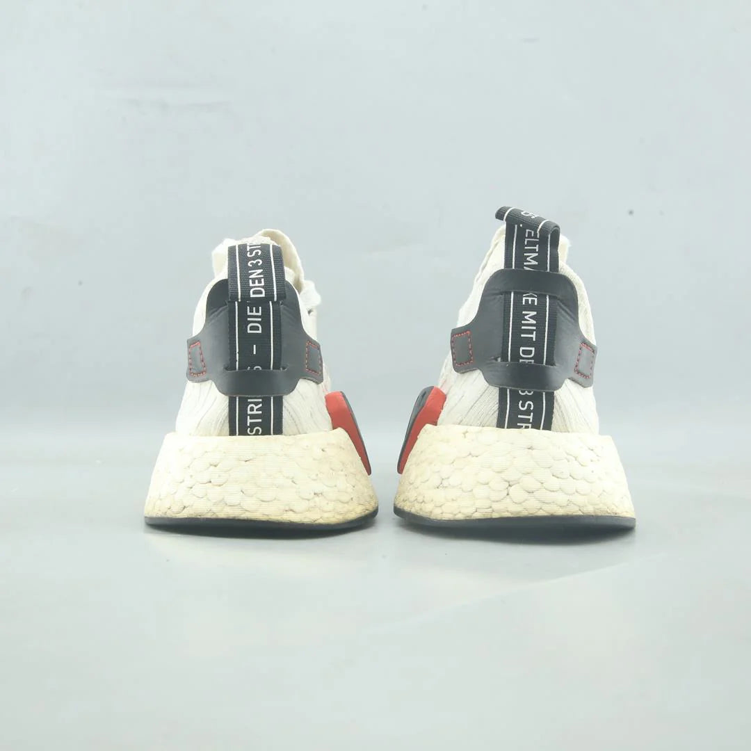 NMD R2