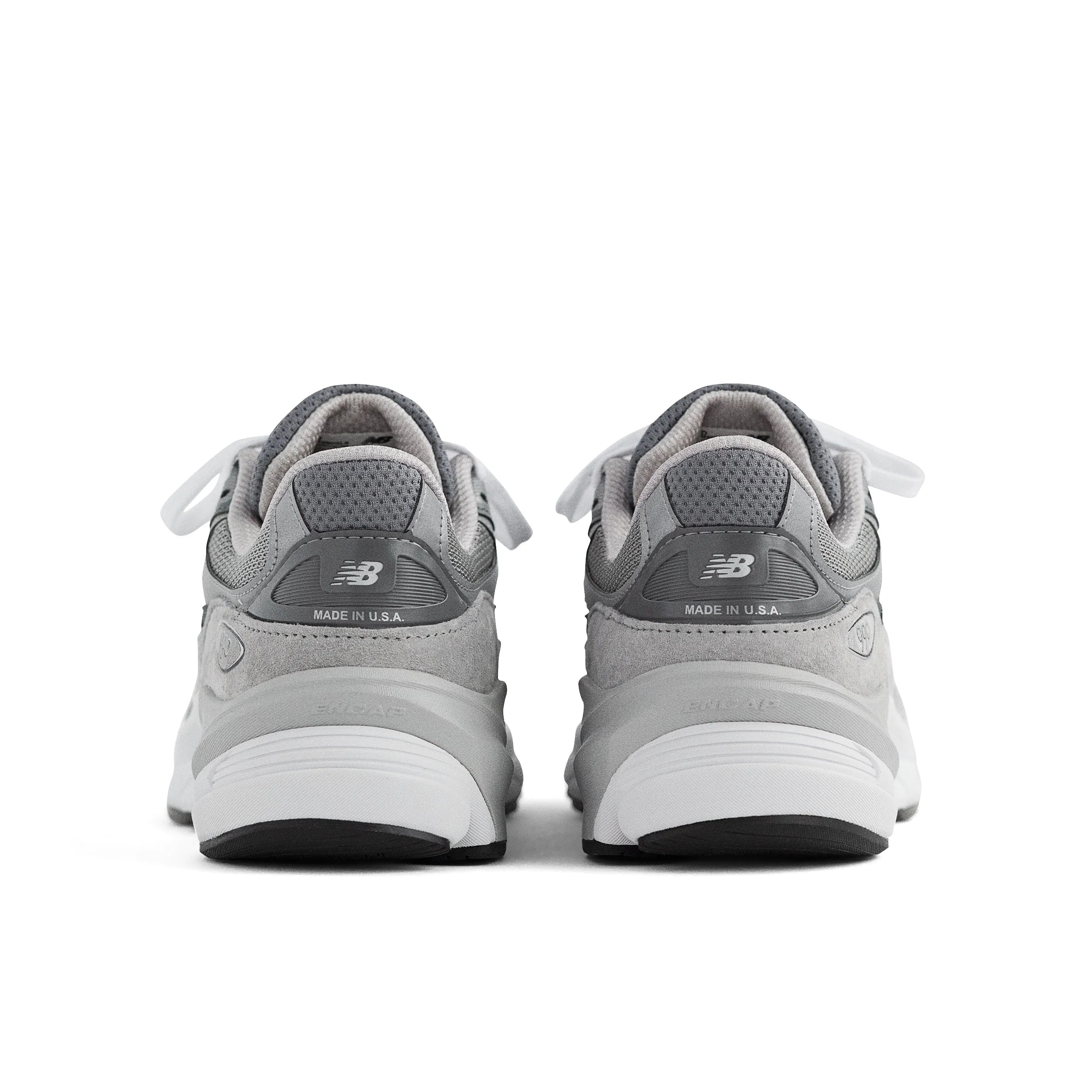 Men's Made in USA 990v6