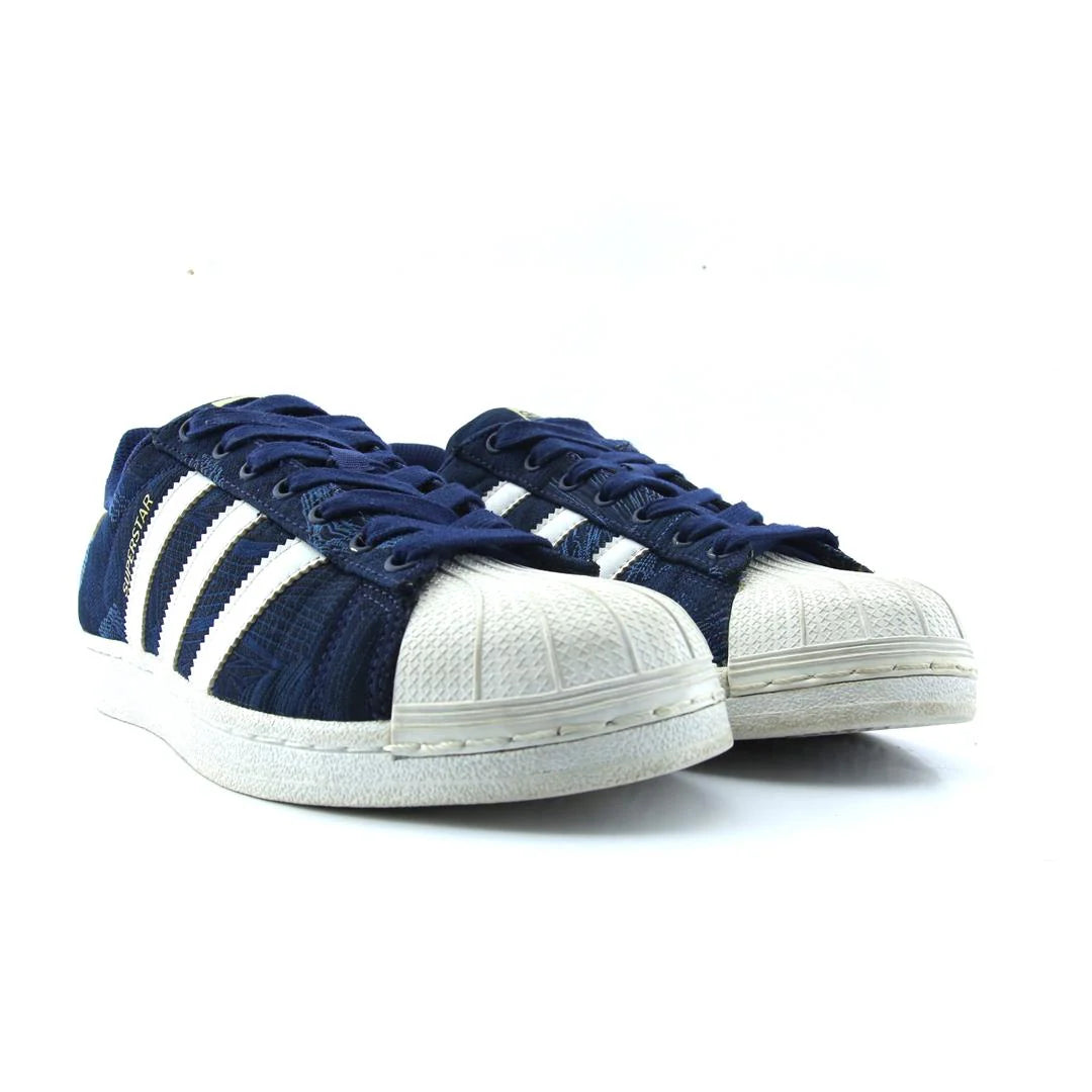 SUPERSTAR