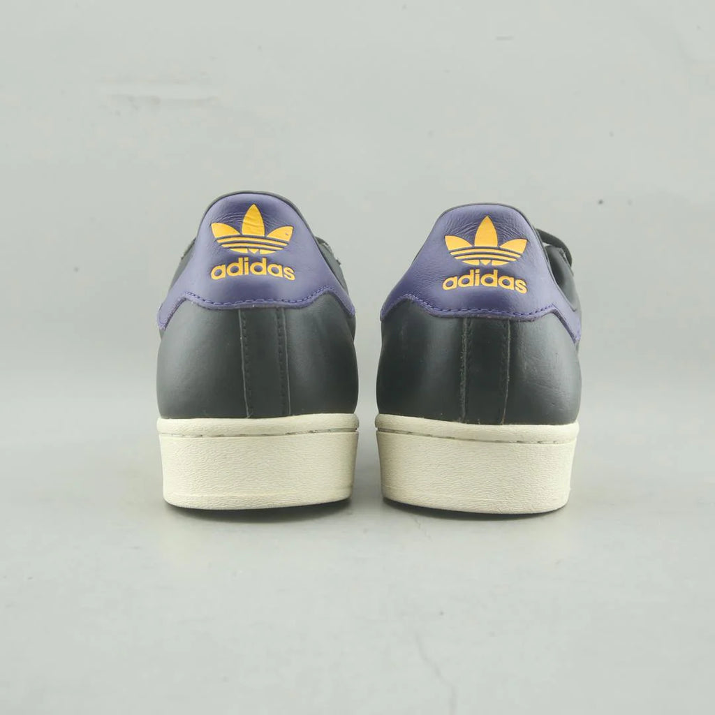 SUPERSTAR