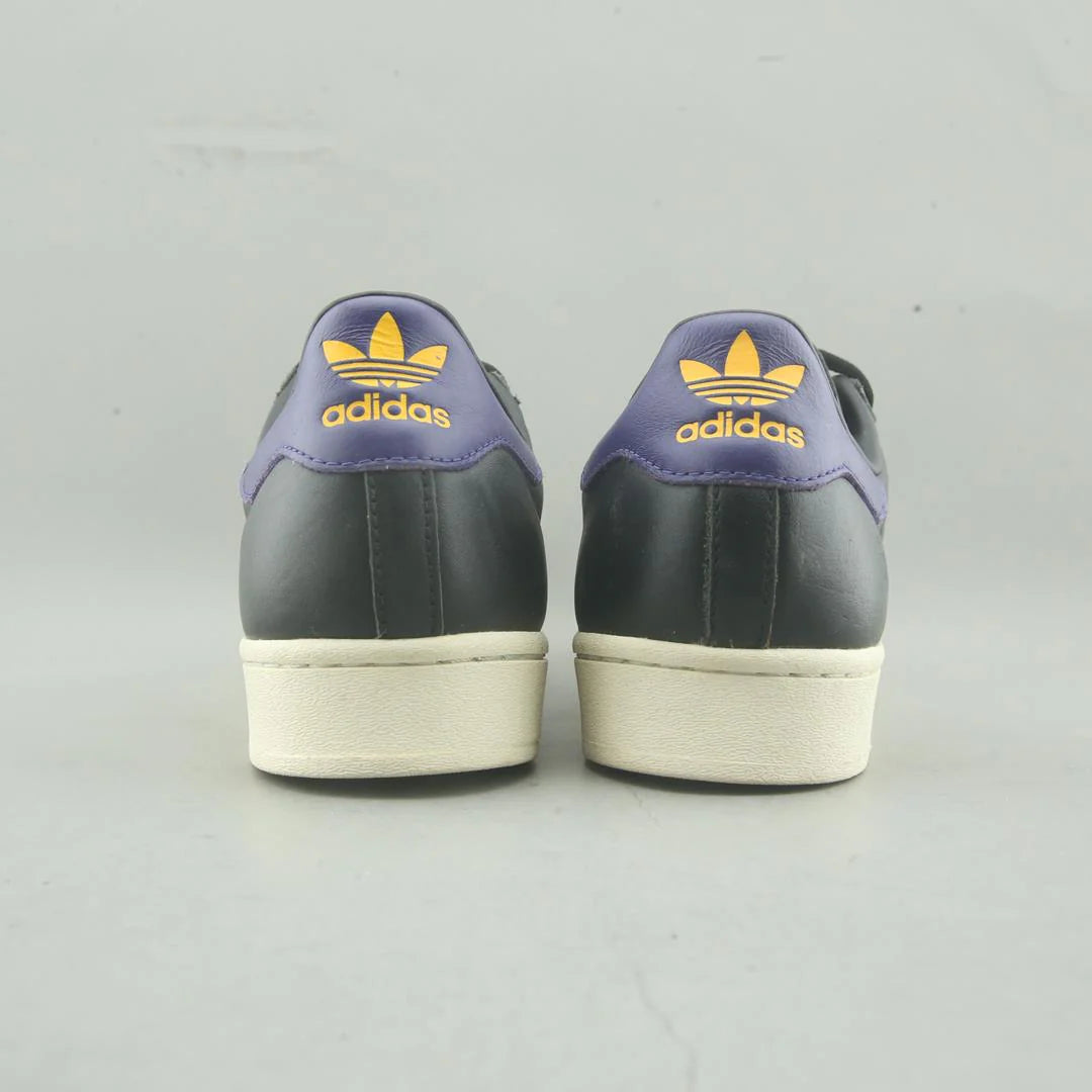 SUPERSTAR
