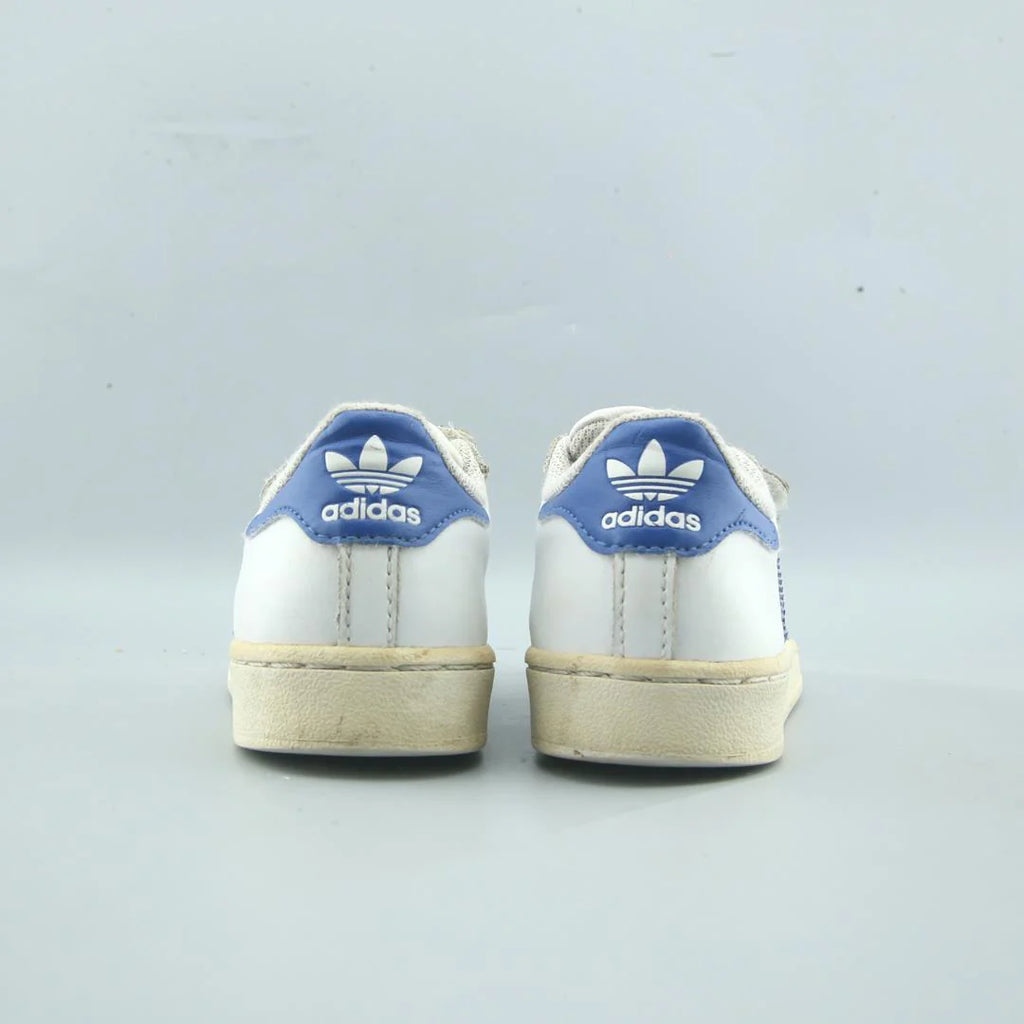 SUPERSTAR