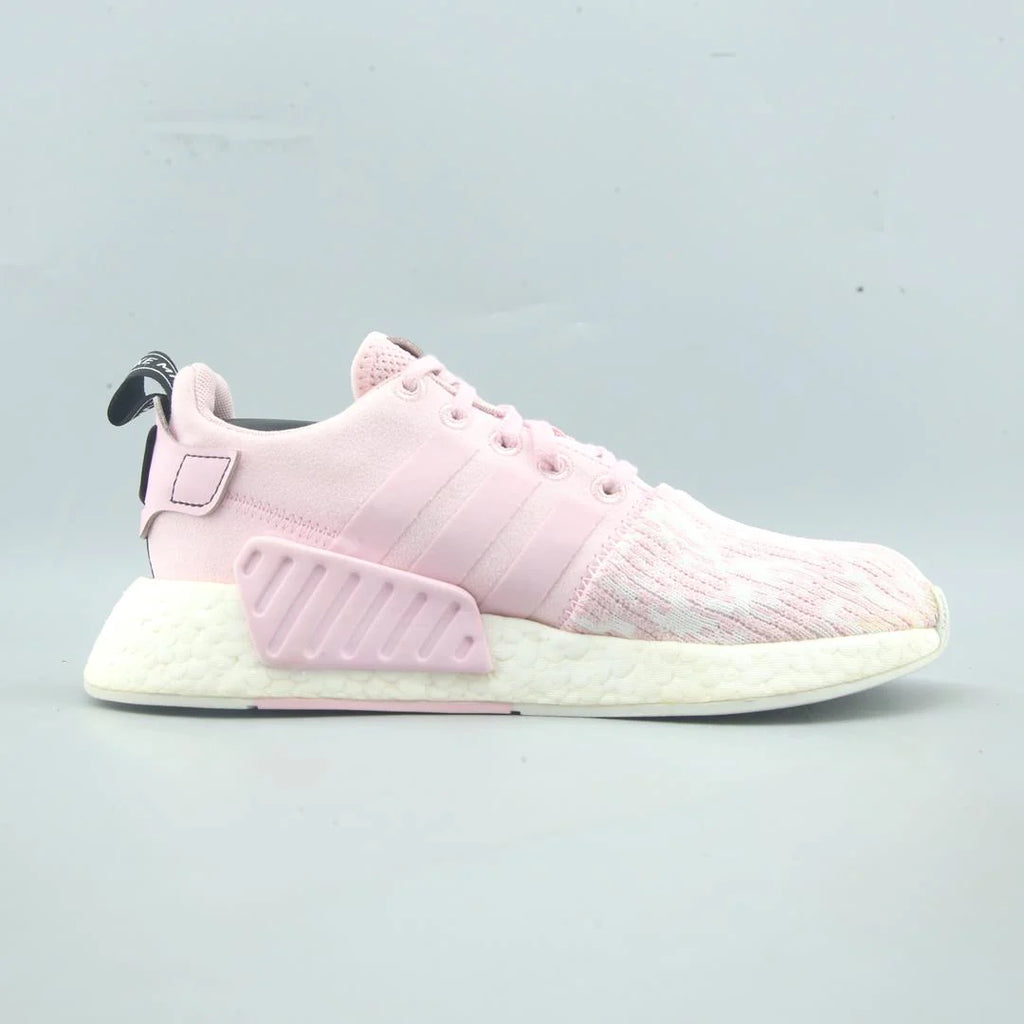 NMD R2