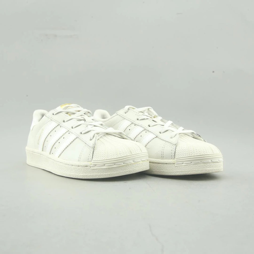 SUPERSTAR