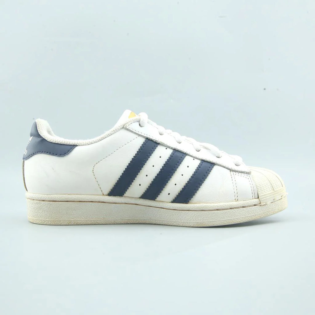 SUPERSTAR