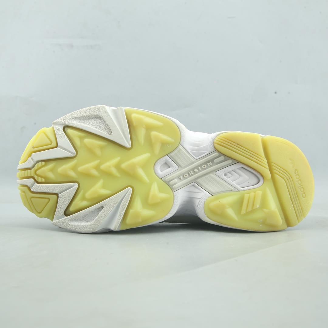 ADIDAS  FALCON