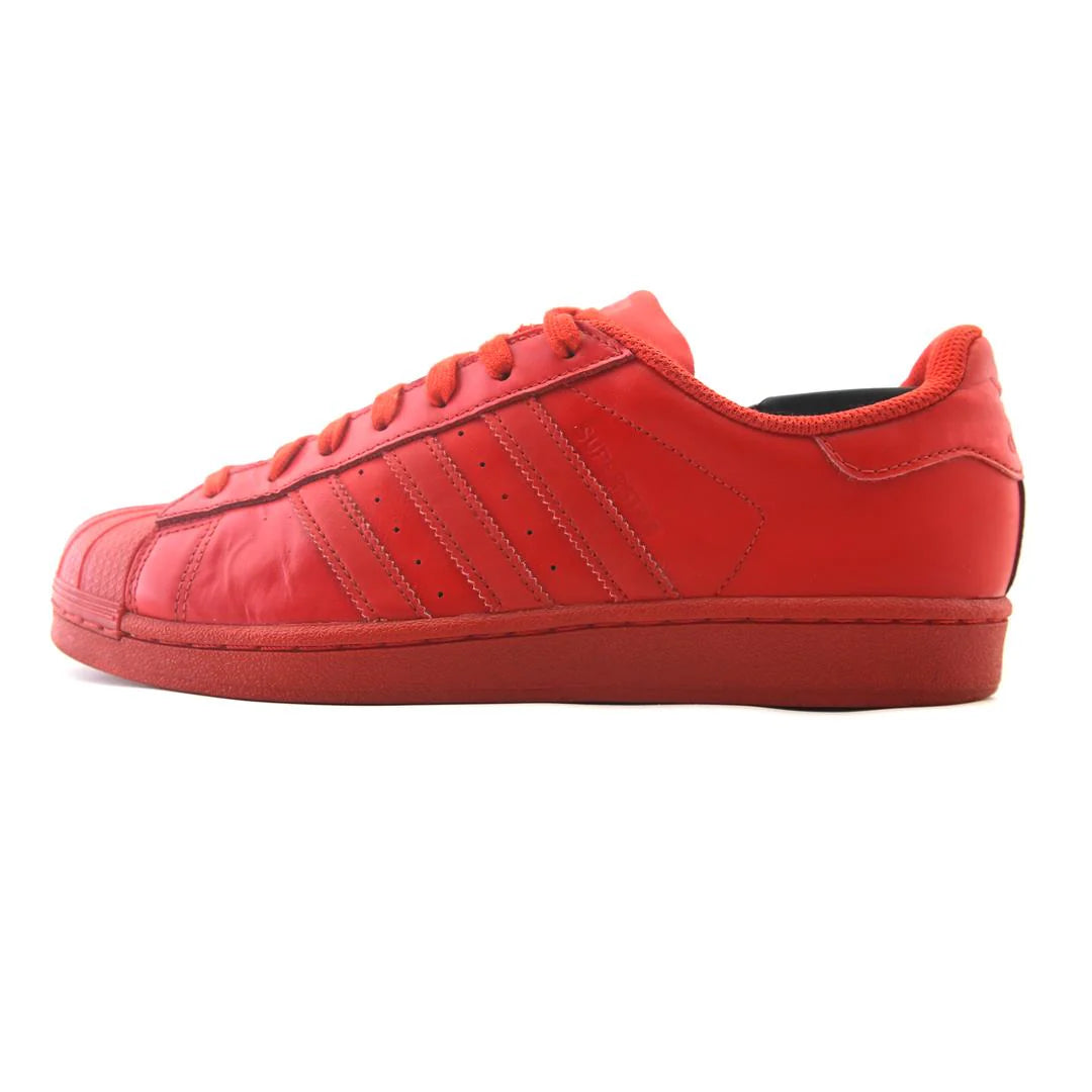 SUPERSTAR