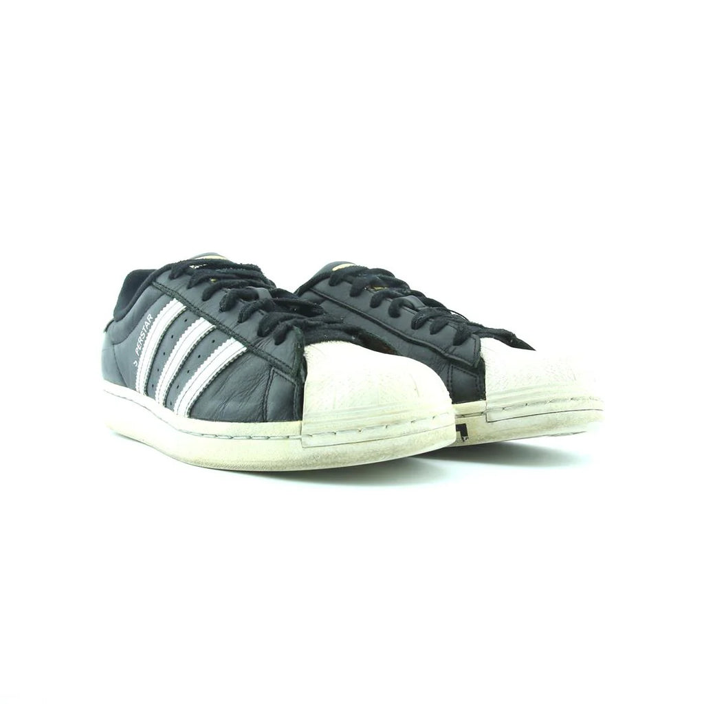 SUPERSTAR