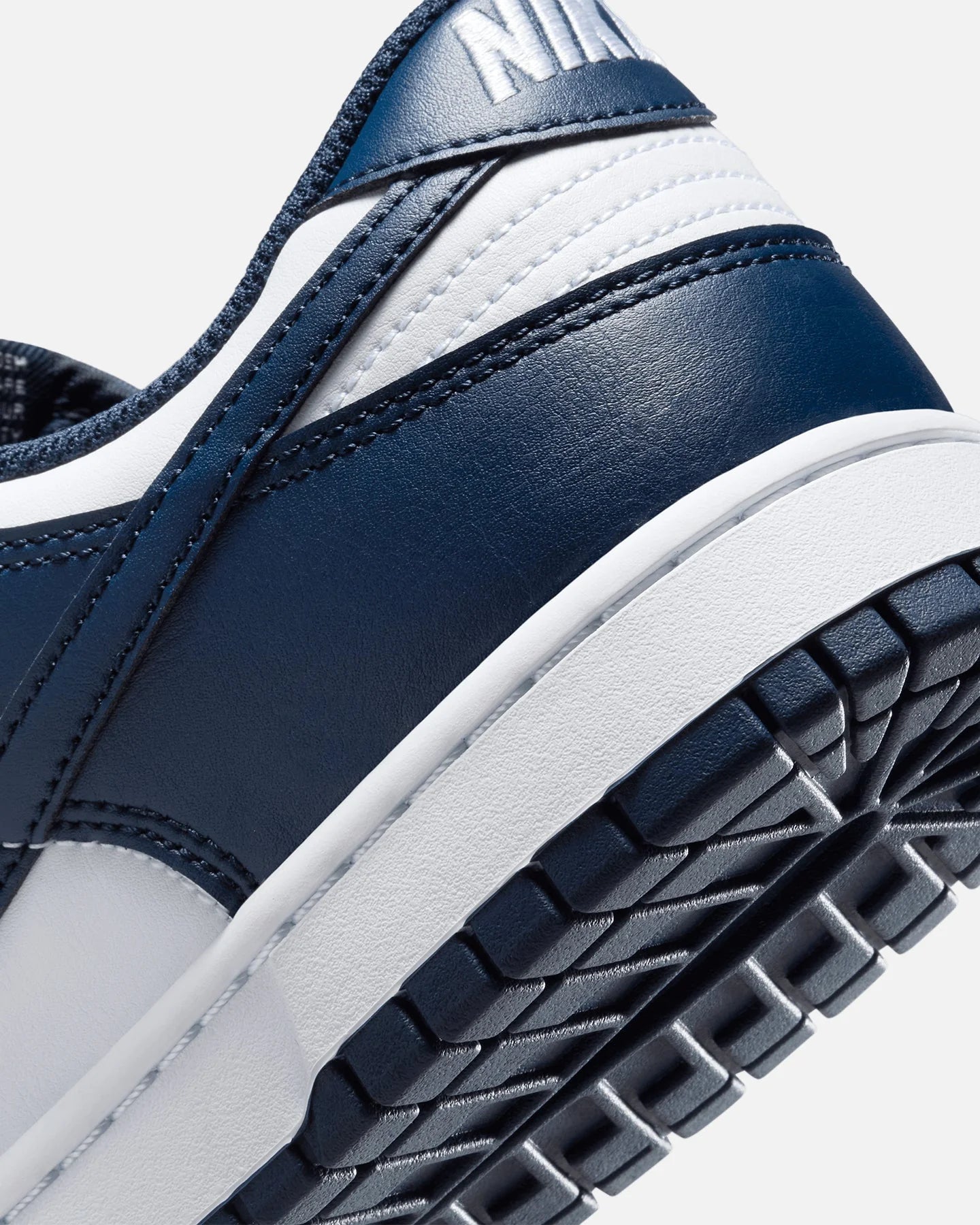 Dunk Low Retro "Midnight Navy" White/Midnight