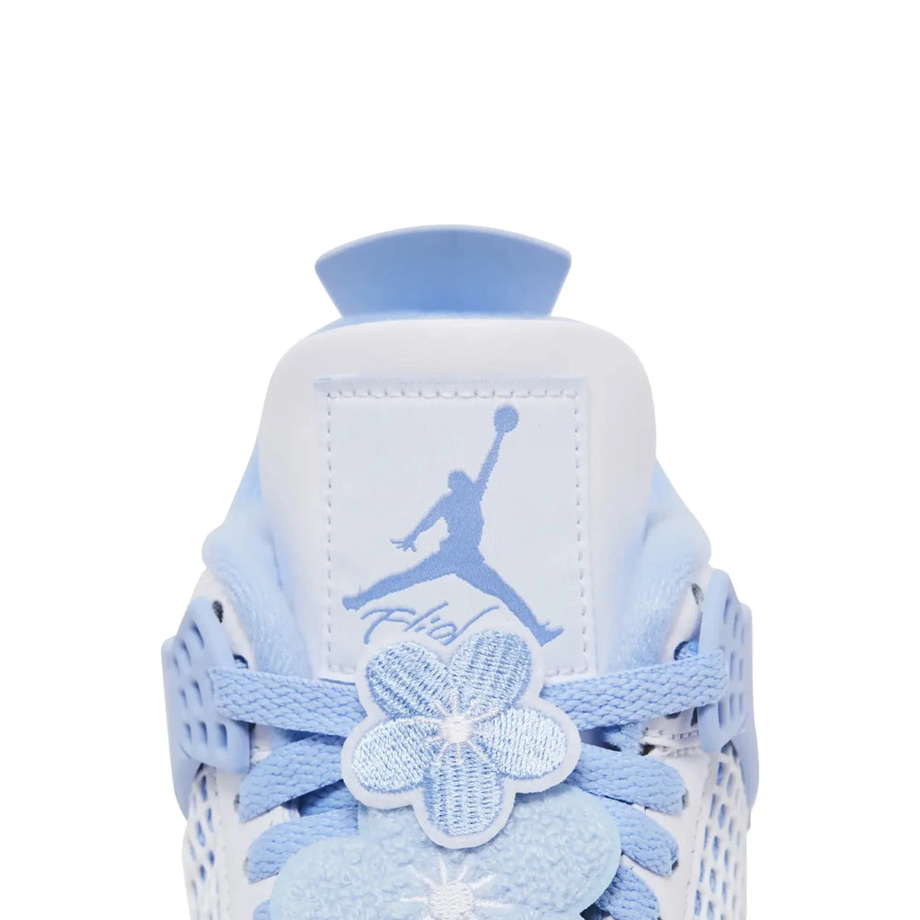 4 Retro 'Forget Me Not' Women's (2025)