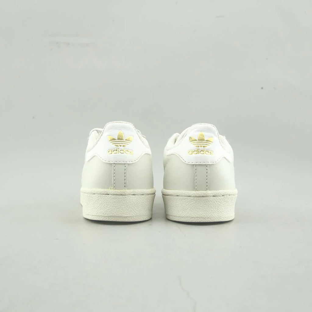 SUPERSTAR