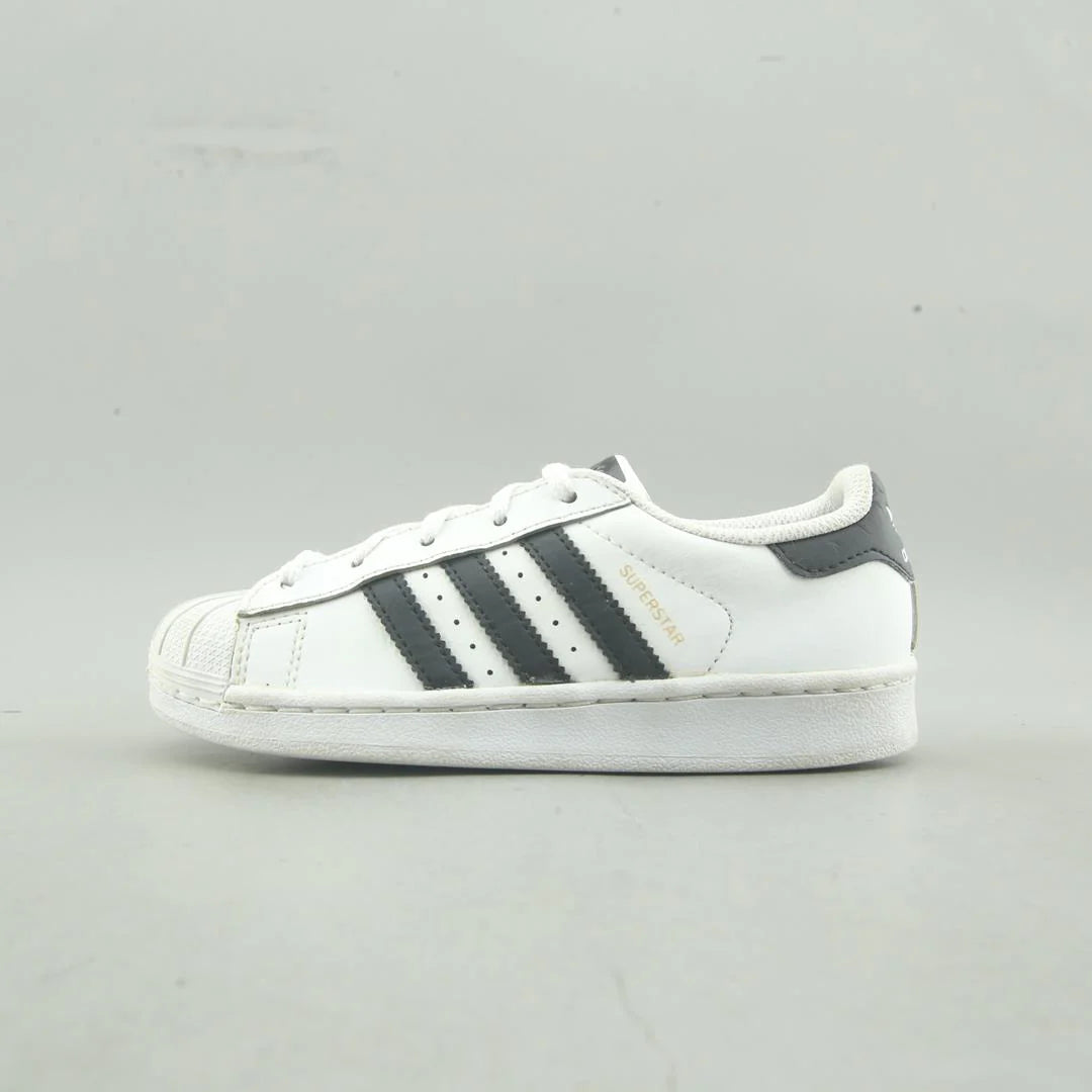 SUPERSTAR