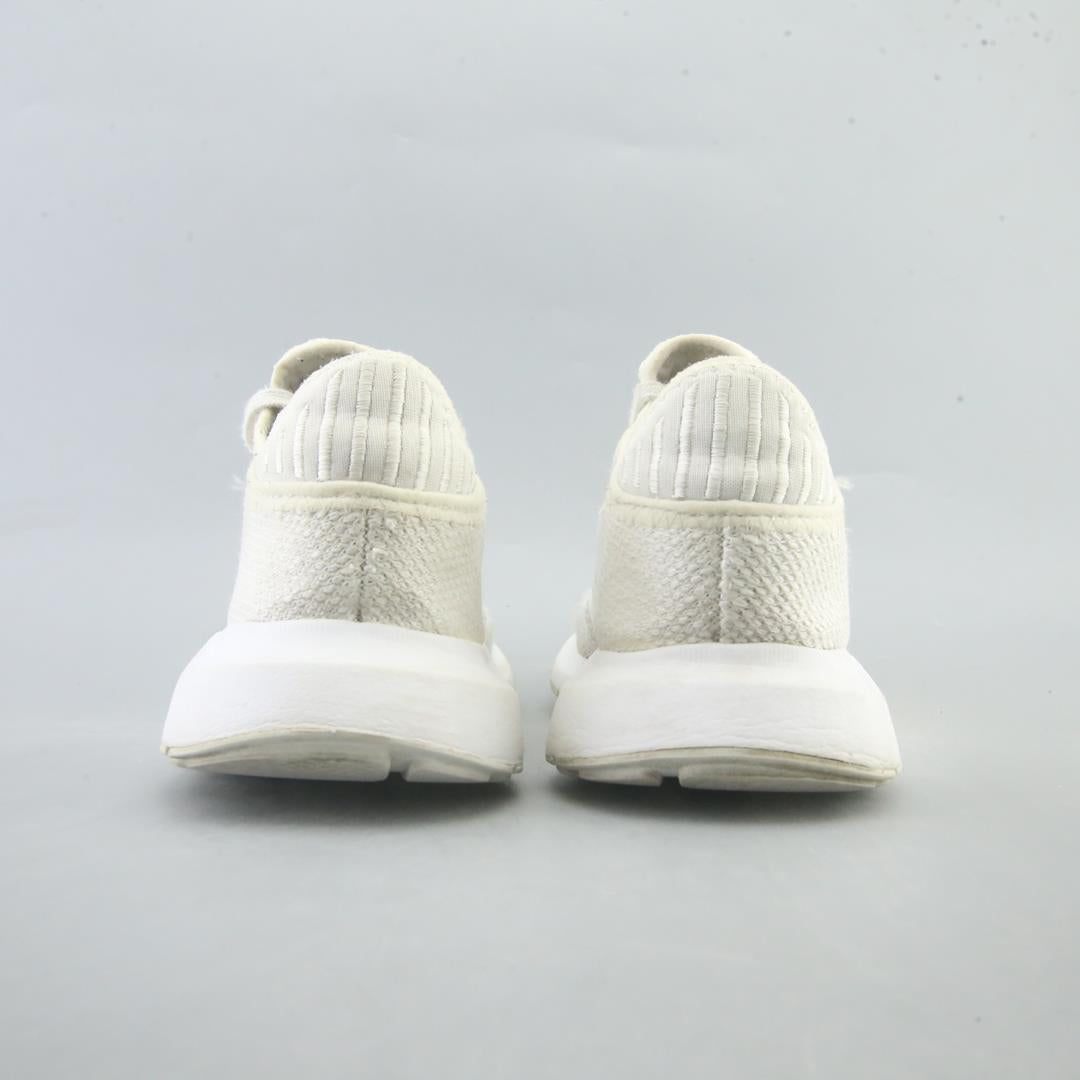 ADIDAS  SWIFT RUN X