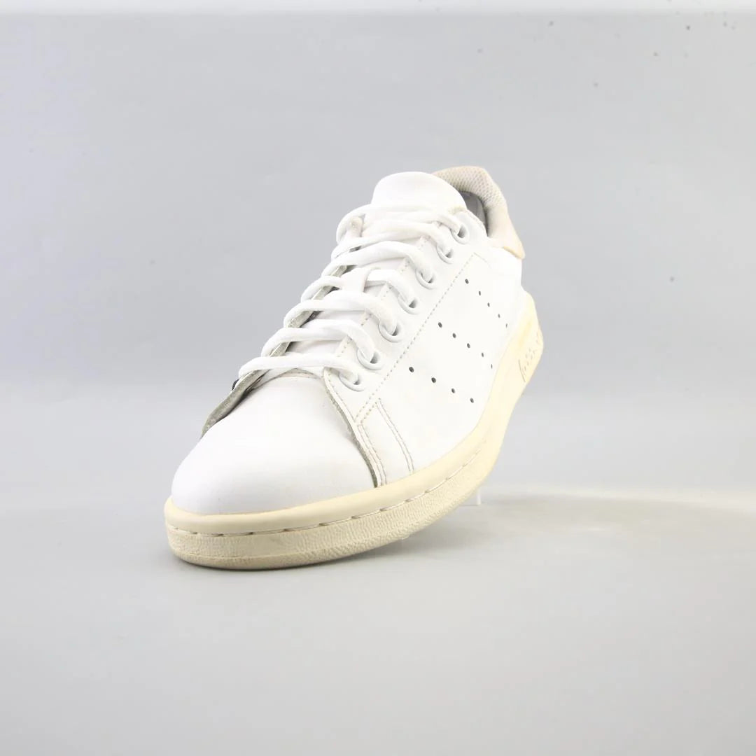 STAN SMITH