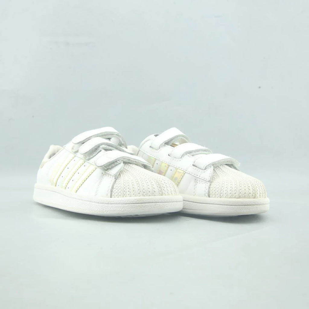 SUPERSTAR