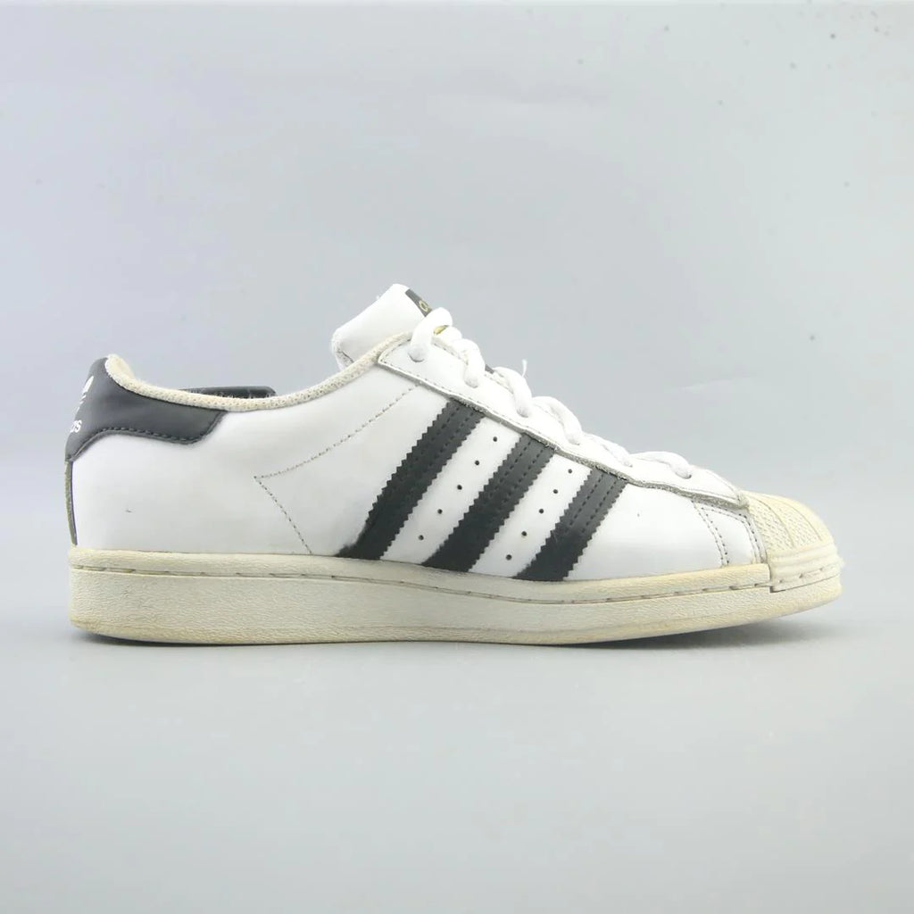SUPERSTAR