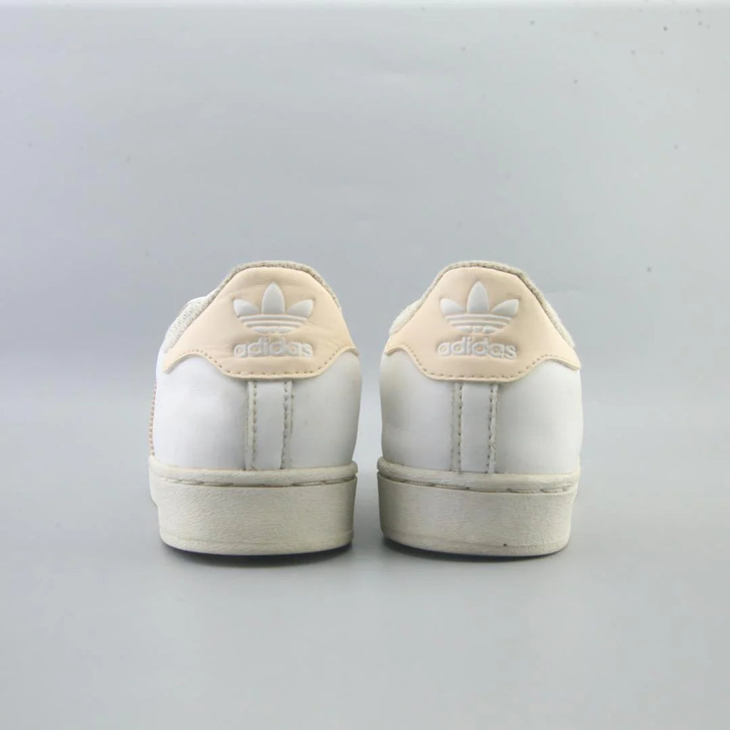 SUPERSTAR