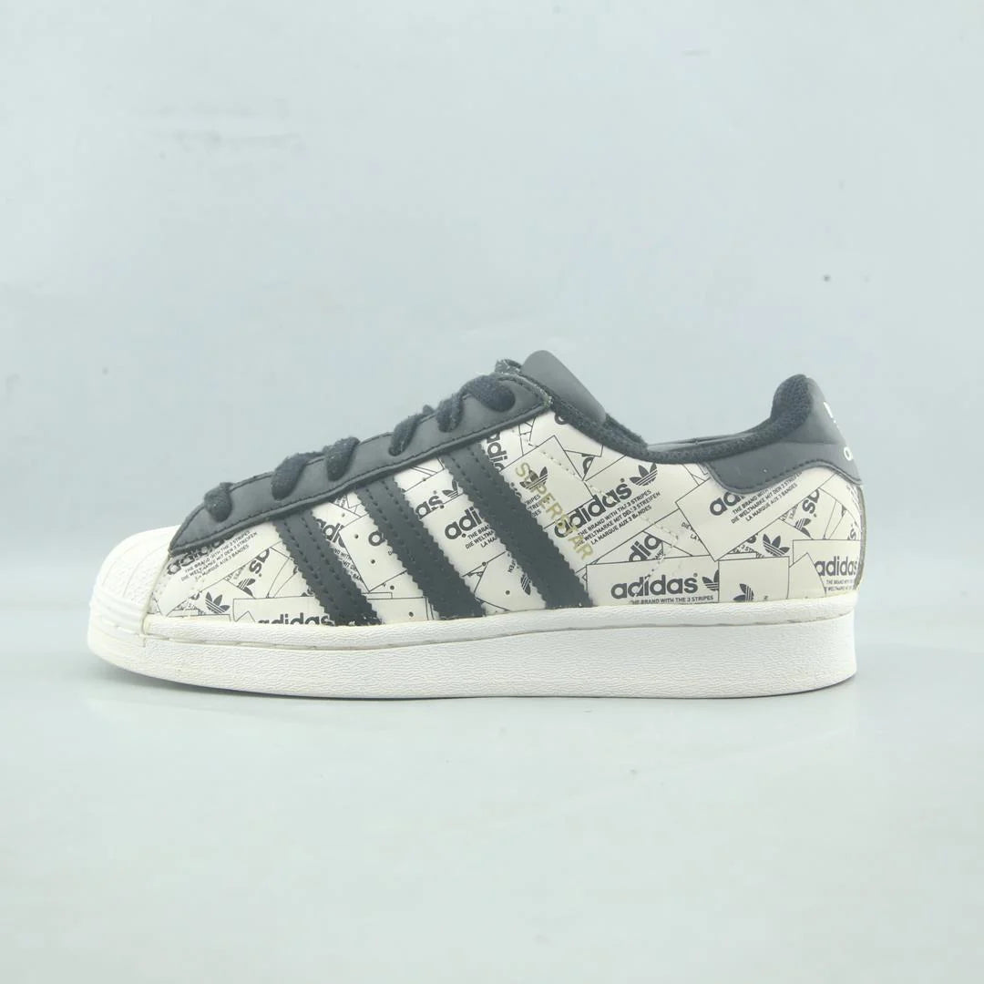 SUPERSTAR