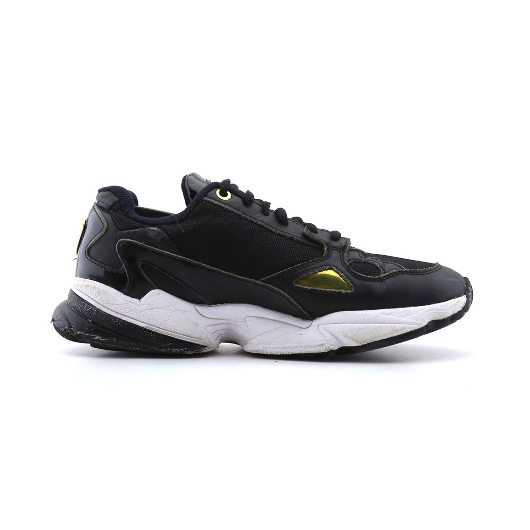 ADIDAS  FALCON