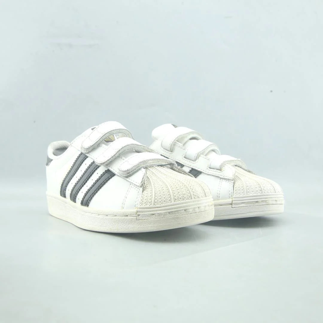 SUPERSTAR