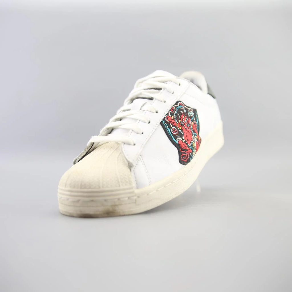 SUPERSTAR