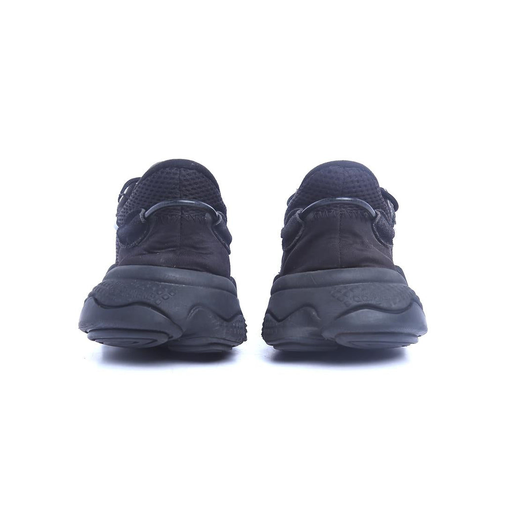 ADIDAS  OZWEEGO