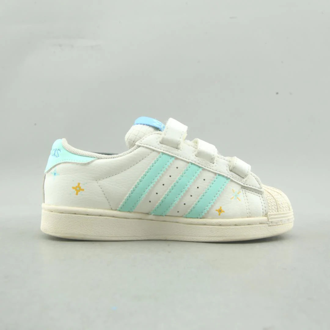 SUPERSTAR