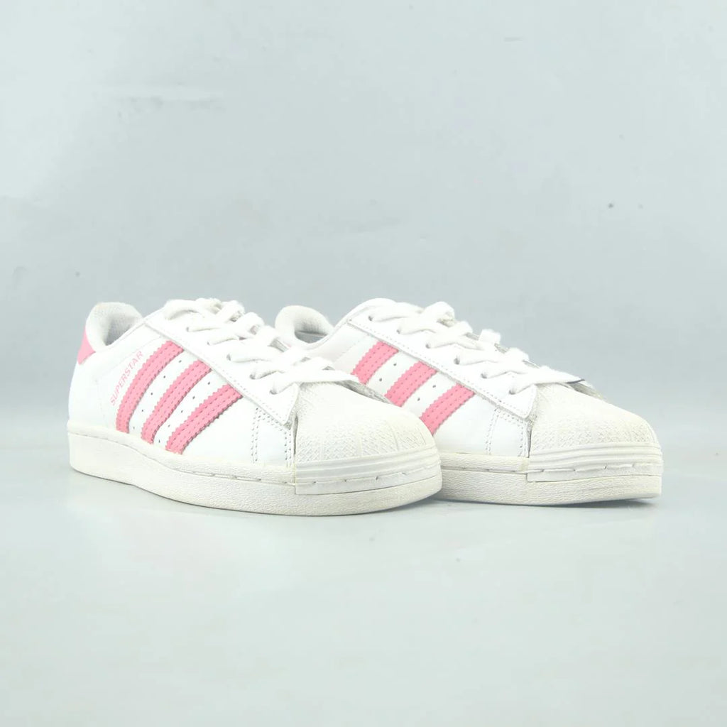 SUPERSTAR