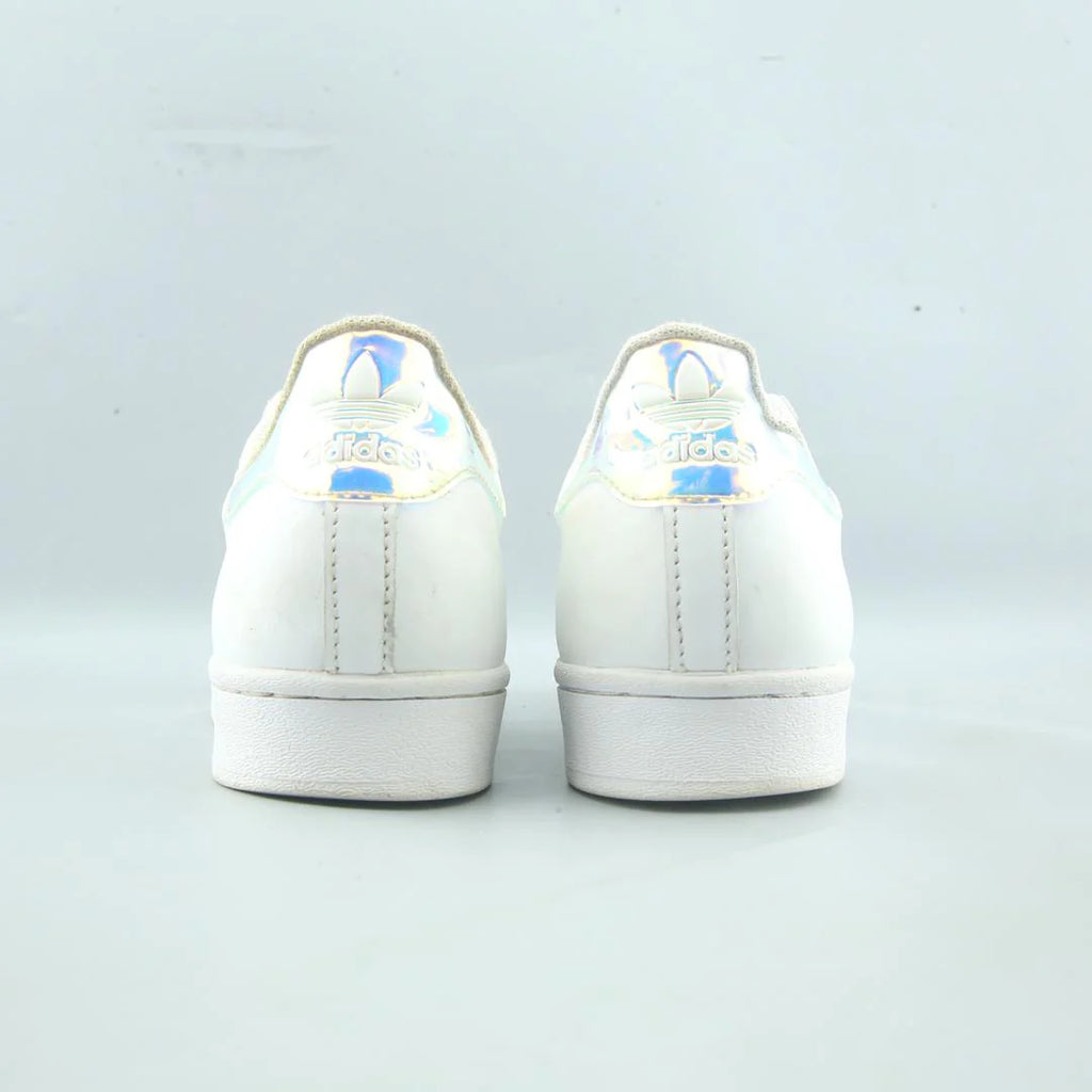 SUPERSTAR