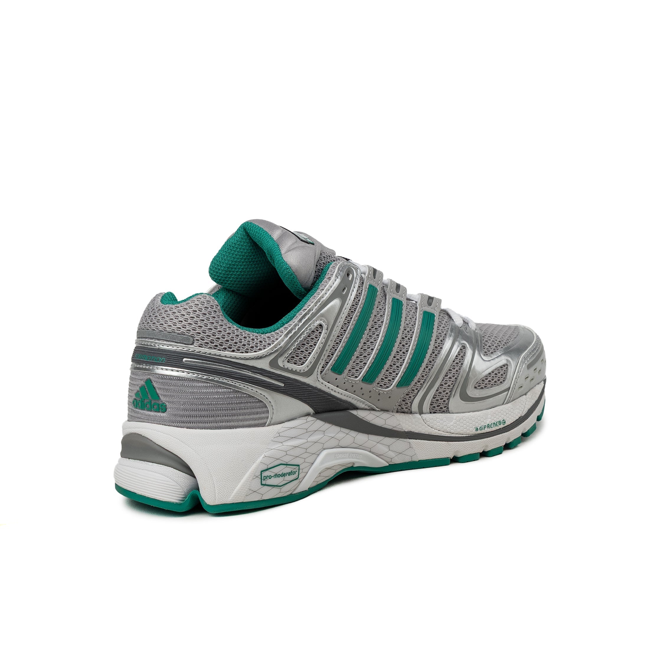x Sporty & Rich Adistar Control 5